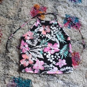 🔴3 for $10 Hibiscus halter crop top